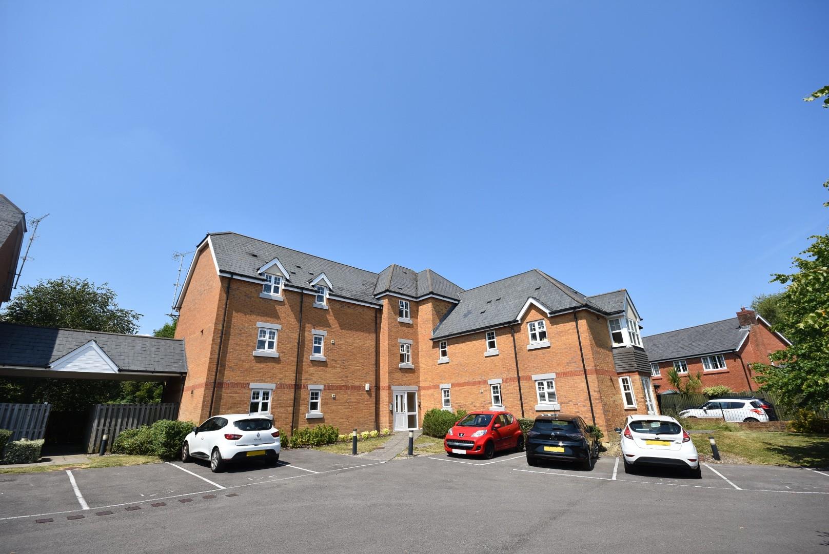 22 Heol Treforys, Penarth, CF64 3RE